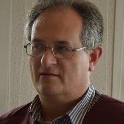 Jordi Mena i Aguadé, profesor particular en Cornellà del Llobregat
